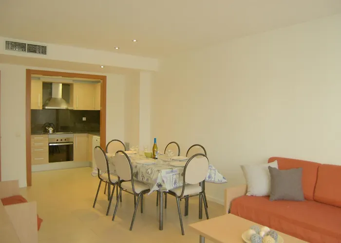 Aura, Centro De 2 * יורט דה מאר